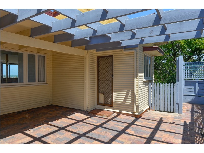 32-34 Auckland Street, Gladstone QLD 4680