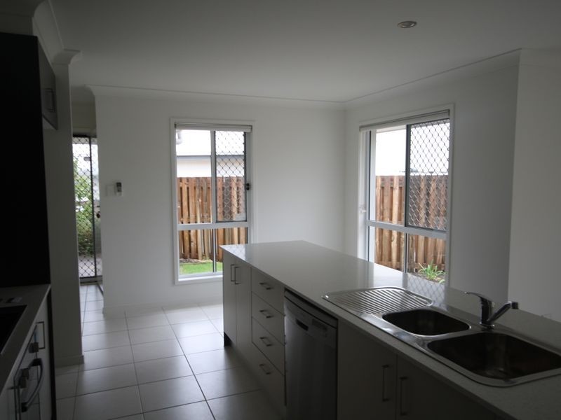 Unit 2/15 Keeling Court, New Auckland QLD 4680
