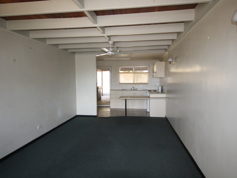 Unit 2/61 Auckland Street, Gladstone QLD 4680