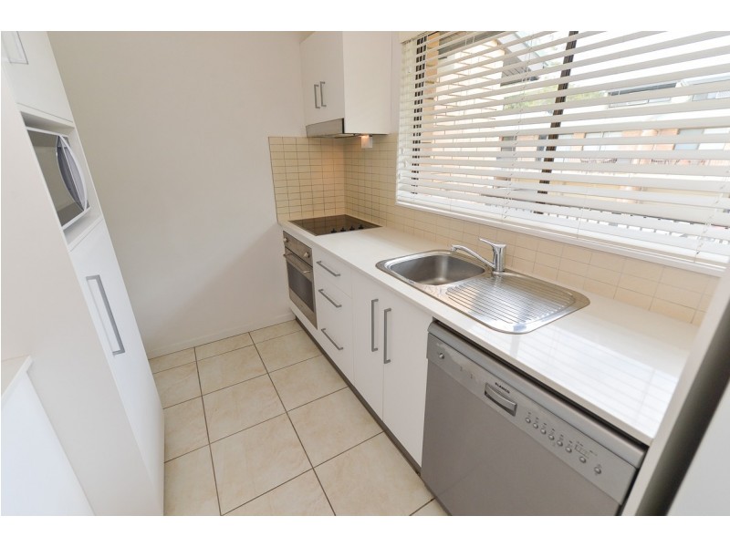 3/208-212 Oaka Street, South Gladstone QLD 4680