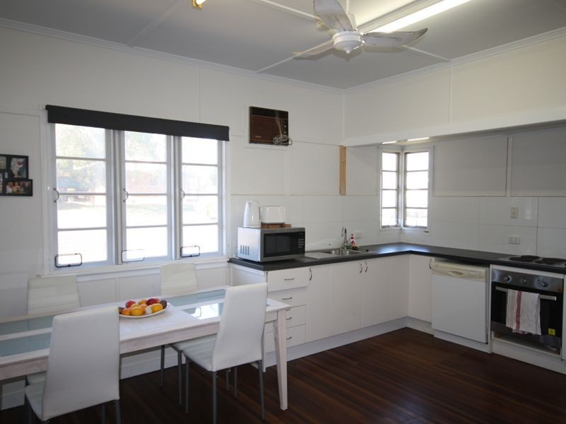 17 Friend Street, Barney Point QLD 4680