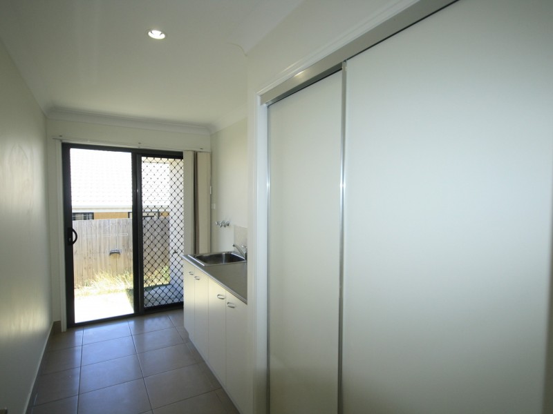 3 Takoko Place, New Auckland QLD 4680