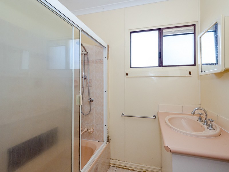 94 Elizabeth Street, South Gladstone QLD 4680