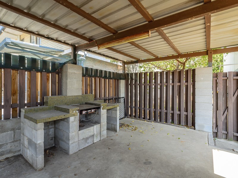 94 Elizabeth Street, South Gladstone QLD 4680