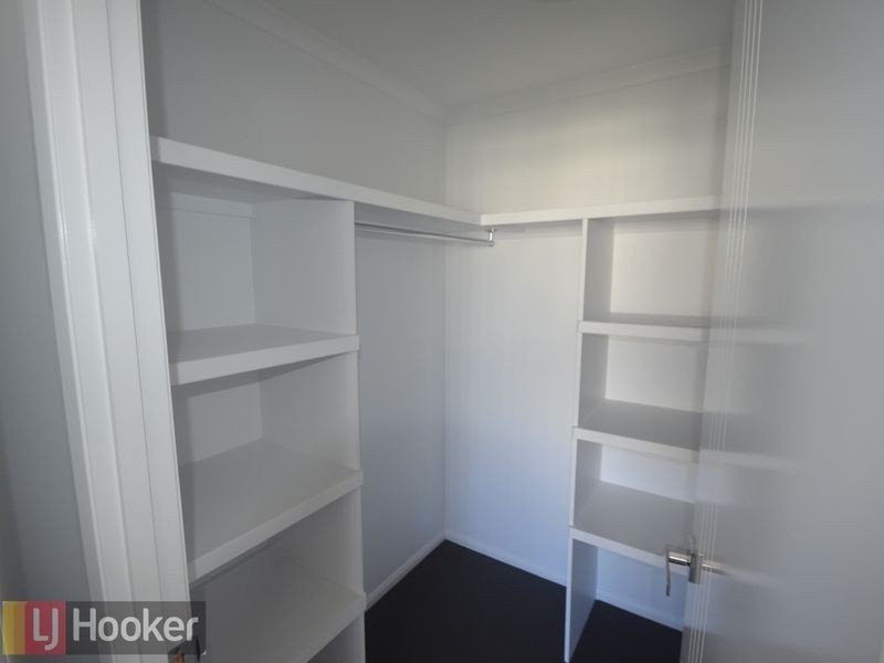 9 Windjana Court, New Auckland QLD 4680