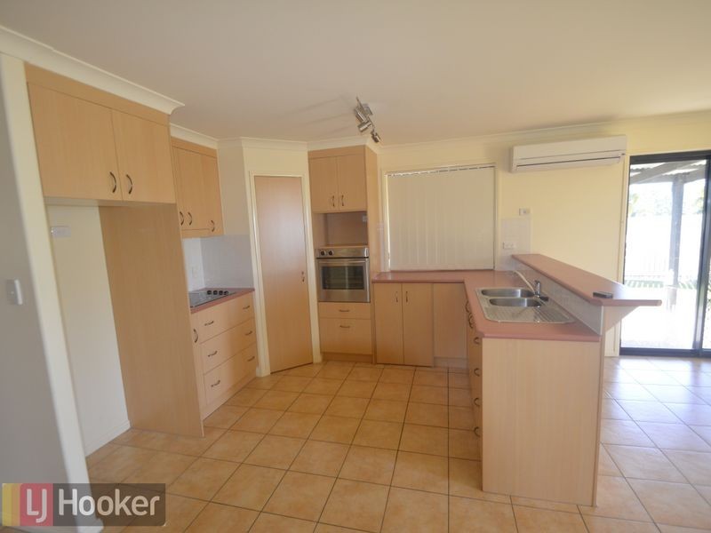 2A Linhow Crescent, Clinton QLD 4680