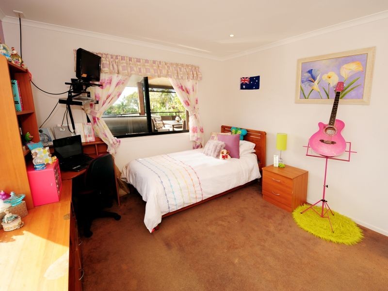 235 Oaka Street, South Gladstone QLD 4680