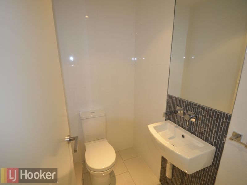 301/35 Lord Street, Gladstone QLD 4680