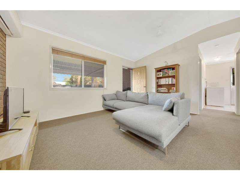 Unit 1&2/38 Beak Street, New Auckland QLD 4680