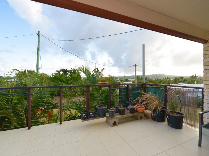 7 Hansen Crescent, Clinton QLD 4680