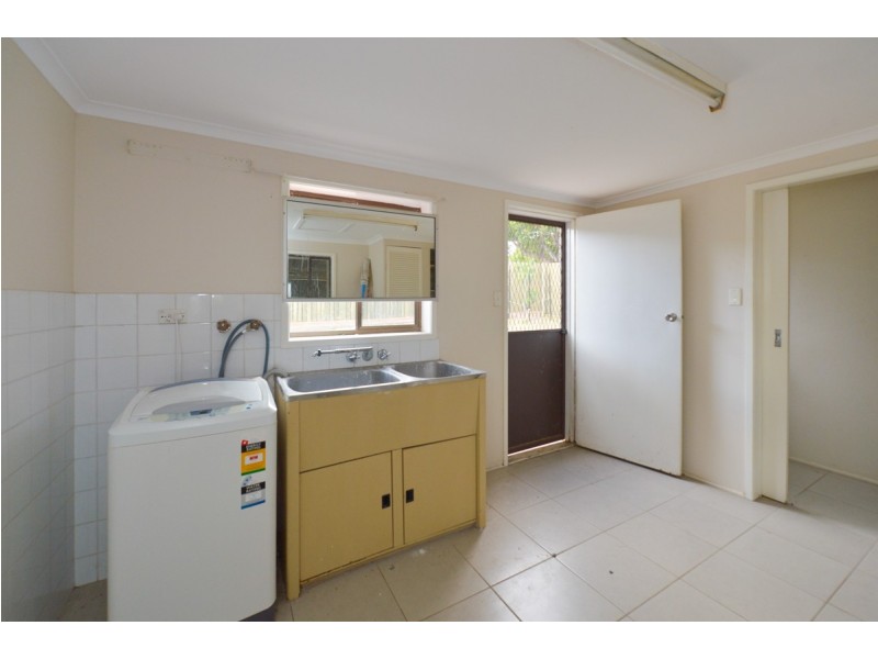 7 Hansen Crescent, Clinton QLD 4680