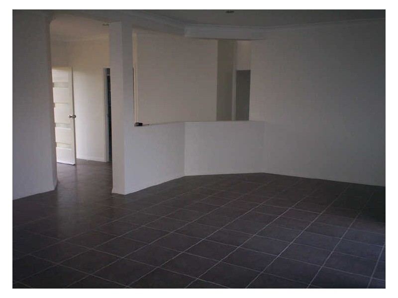 125 Emmadale Drive, New Auckland QLD 4680