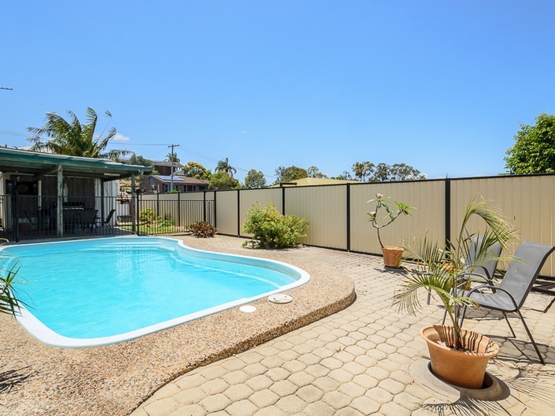 10 Saturn Crescent, Telina QLD 4680