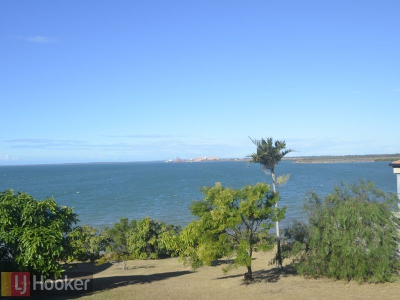 4 The Esplanade, Barney Point QLD 4680