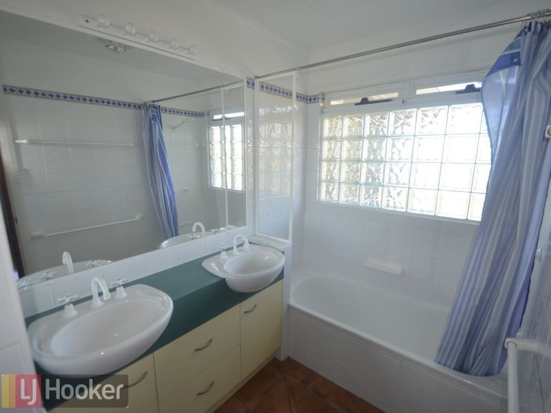 4 The Esplanade, Barney Point QLD 4680