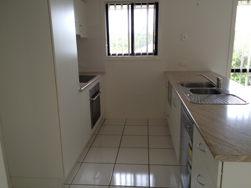 17 Stoneybrook Drive, Glen Eden QLD 4680