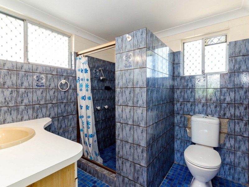 33 Emperor Street, Toolooa QLD 4680