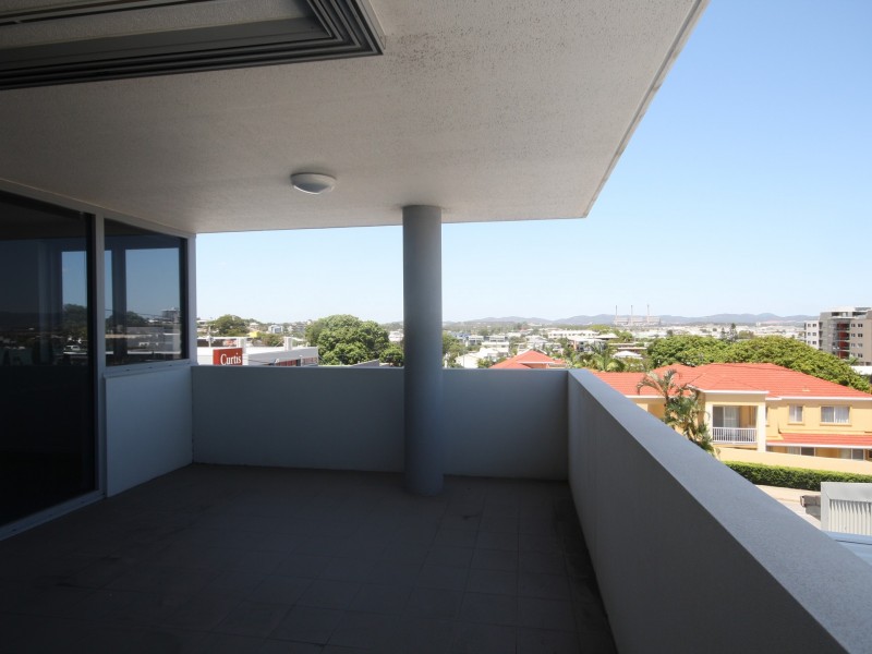 Unit 11/30 Goondoon Street, Gladstone QLD 4680