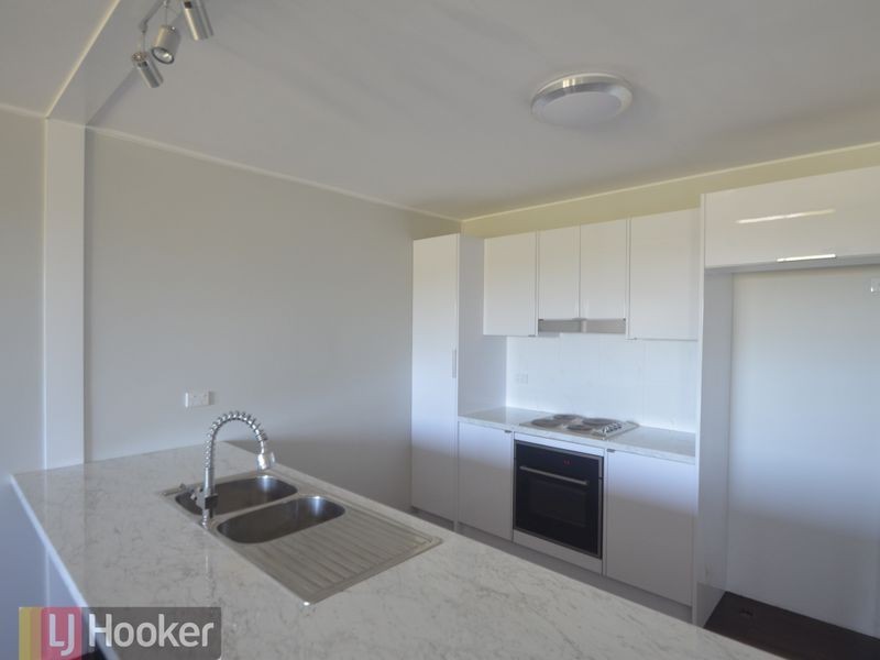 2/61 Elizabeth Street, South Gladstone QLD 4680