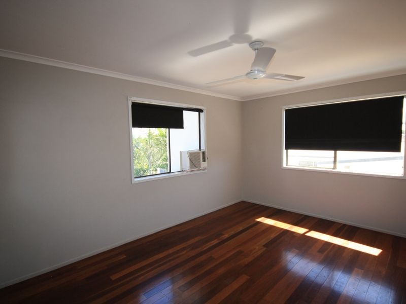 7 The Esplanade, Barney Point QLD 4680