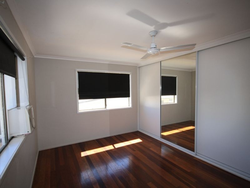 7 The Esplanade, Barney Point QLD 4680