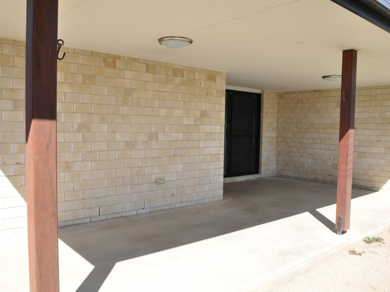 6 Bottlebrush Drive, Kirkwood QLD 4680
