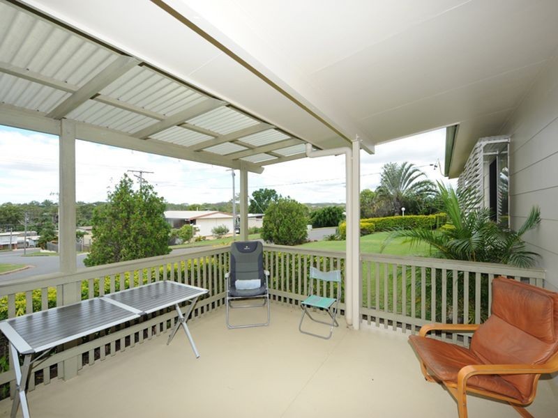 15 Hansen Crescent, Clinton QLD 4680