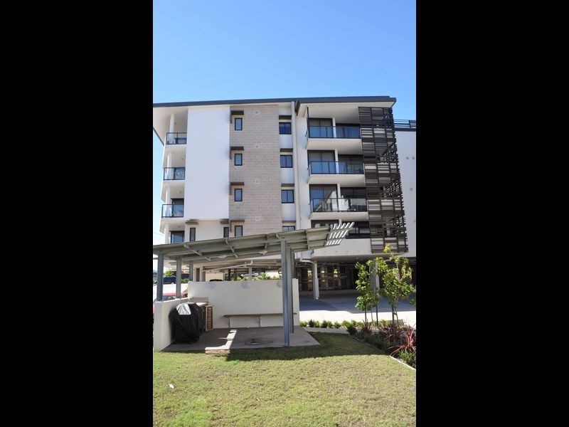 219/75 Central Lane, Gladstone QLD 4680