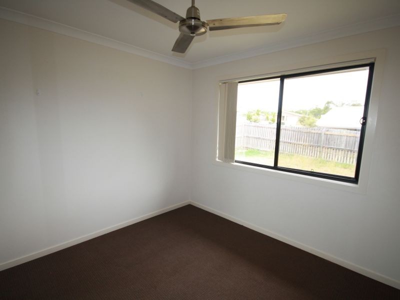 1 Lawson Court, Glen Eden QLD 4680