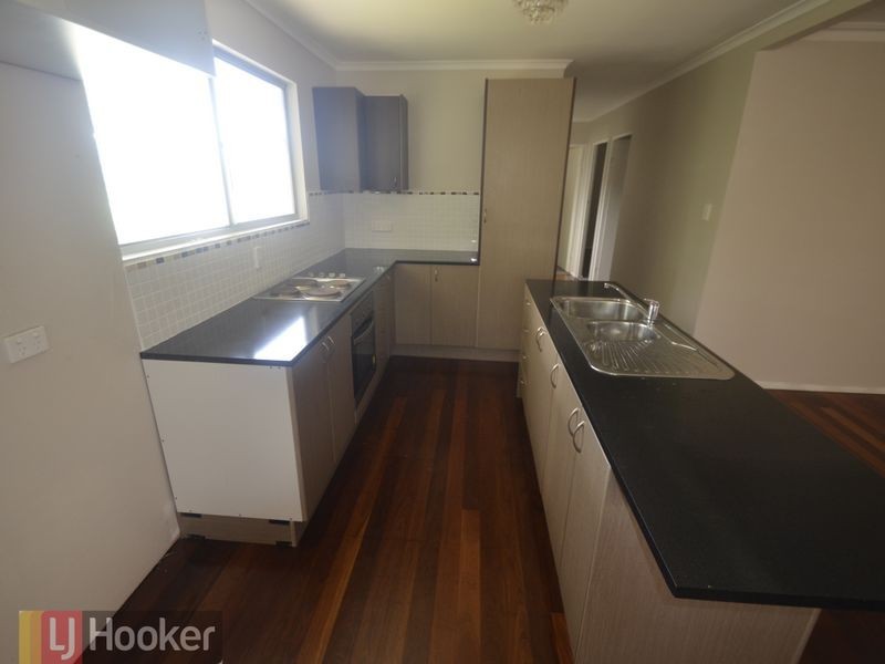19 Grayson Street, West Gladstone QLD 4680