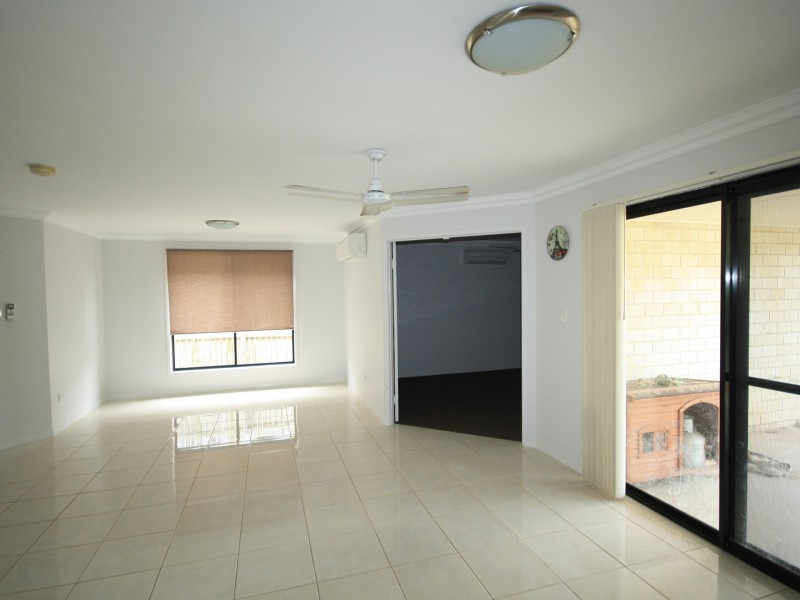 6 Bottlebrush Drive, Kirkwood QLD 4680