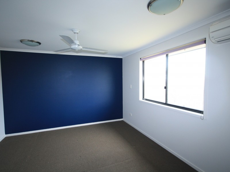 6 Bottlebrush Drive, Kirkwood QLD 4680