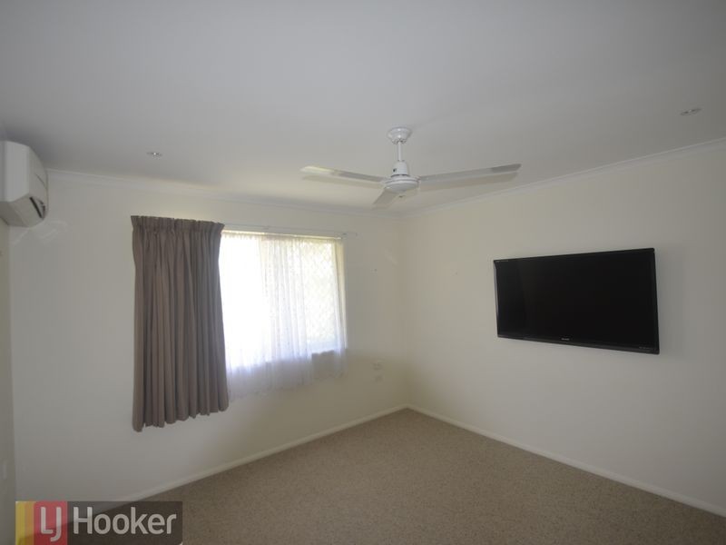 20 Llewellyn Close, Clinton QLD 4680