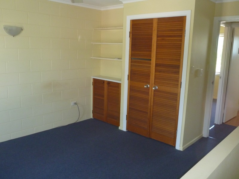 2/94 Off Lane, South Gladstone QLD 4680