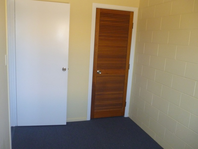 2/94 Off Lane, South Gladstone QLD 4680