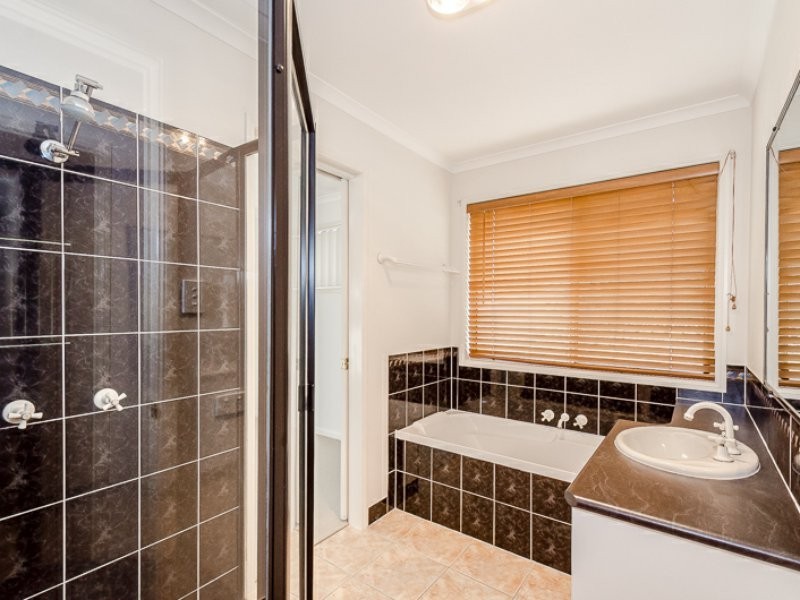 19 Sharyn Drive, New Auckland QLD 4680