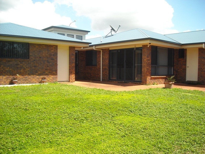 175 J HICKEY AVE, Clinton QLD 4680