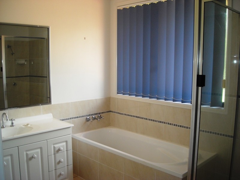 175 J HICKEY AVE, Clinton QLD 4680