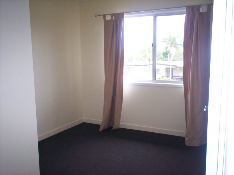 Unit 1/6 Force Street, West Gladstone QLD 4680