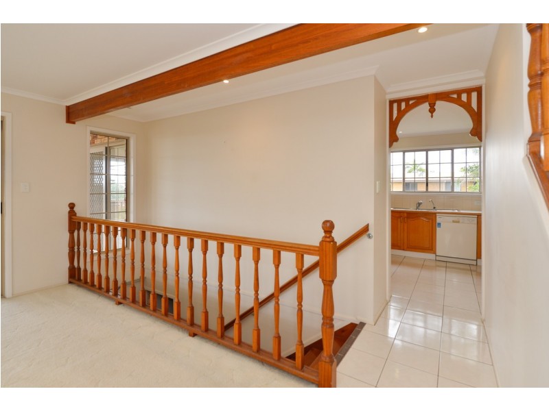 8 Mercedes Street, Clinton QLD 4680