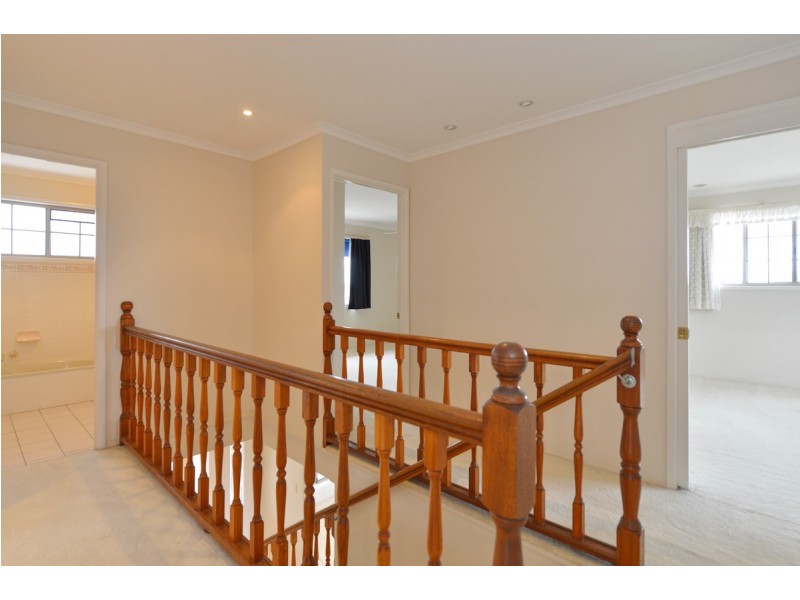 8 Mercedes Street, Clinton QLD 4680