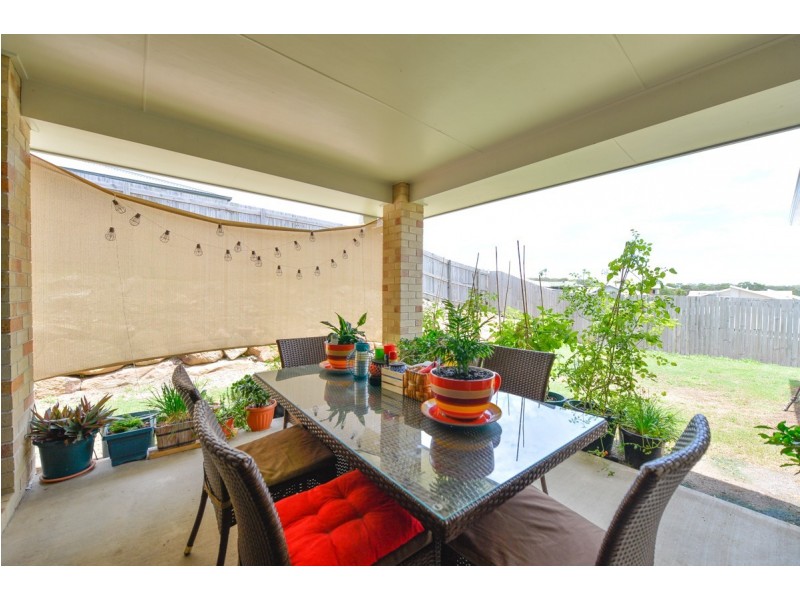 12 Sturt Court, Glen Eden QLD 4680