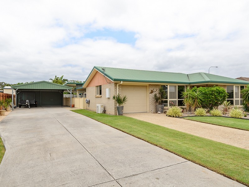 4 Michel Place, Telina QLD 4680