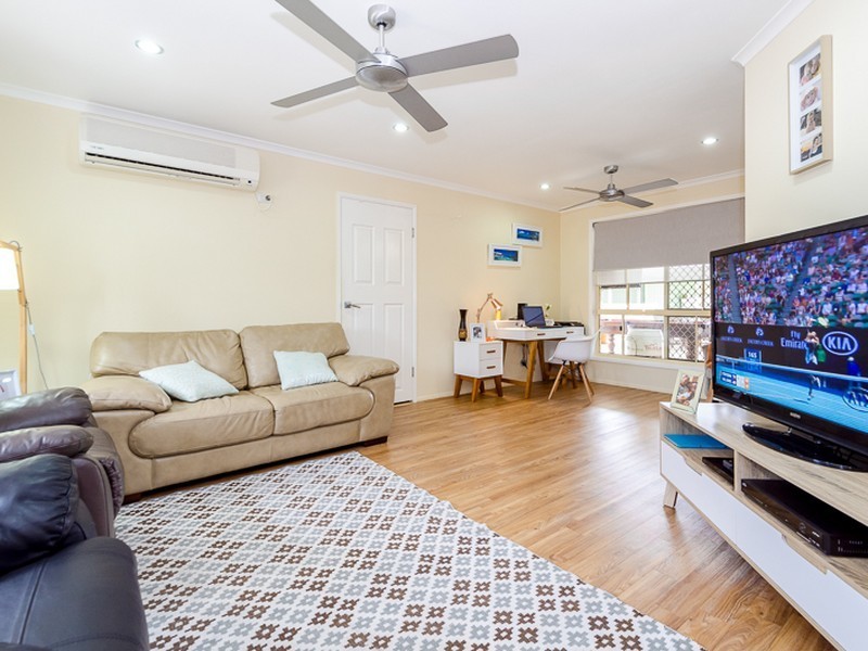 4 Michel Place, Telina QLD 4680