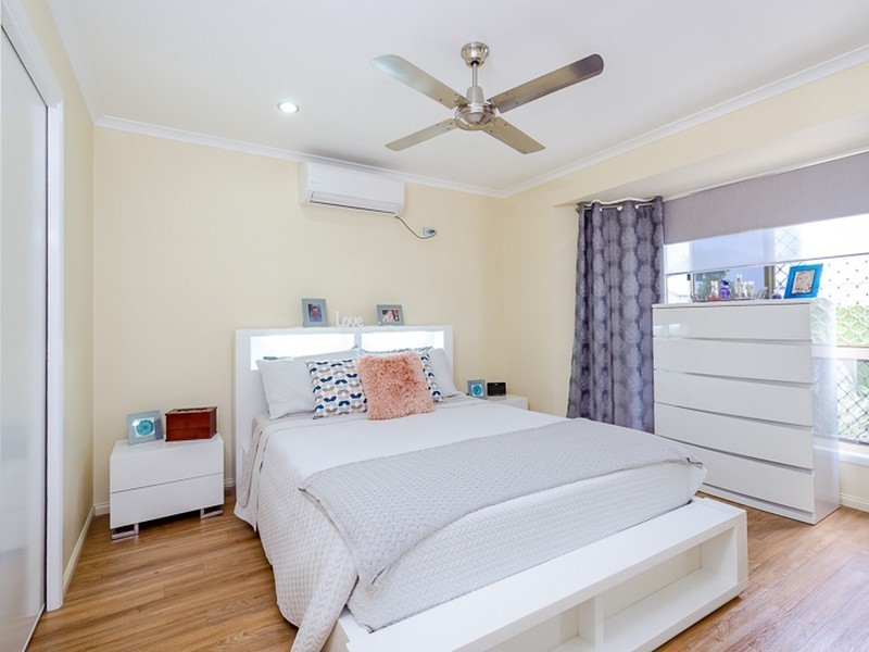 4 Michel Place, Telina QLD 4680