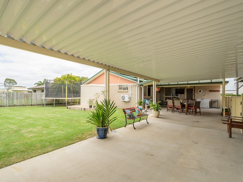 4 Michel Place, Telina QLD 4680