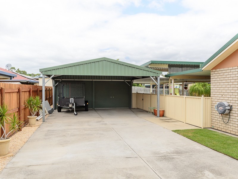 4 Michel Place, Telina QLD 4680