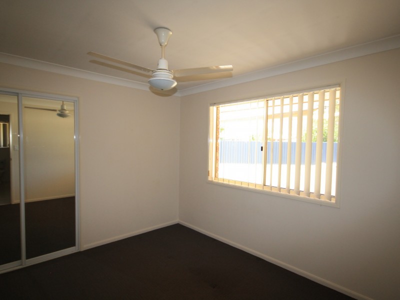 15 Hamilton Drive, Clinton QLD 4680