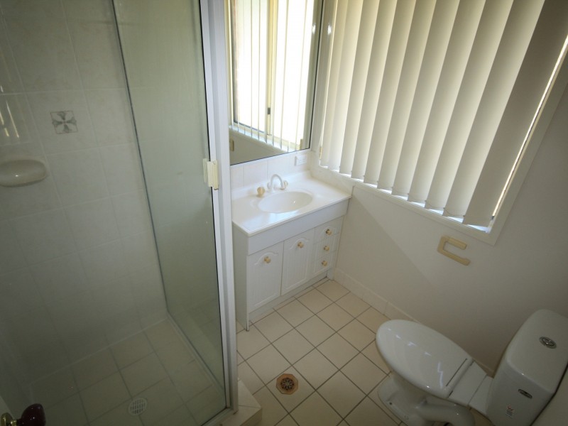 15 Hamilton Drive, Clinton QLD 4680