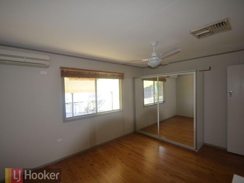 14 Squire Street, Toolooa QLD 4680